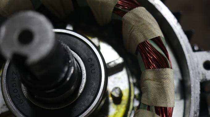 50Hz 60Hz wodoodporny 0,09kw 0,12Hp Czteropolacyjny silnik elektryczny asynchroniczny 380V 1500RPM Trójfazowy zamknięty 220V napięcie AC 2